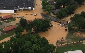 Lũ lụt nghiêm trọng tại Mỹ, ít nhất 21 người đã chết