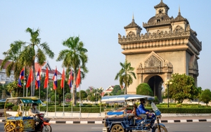 Thủ đô Viêng Chăn lần đầu tiên áp dụng giới nghiêm để ngăn chặn dịch Covid-19