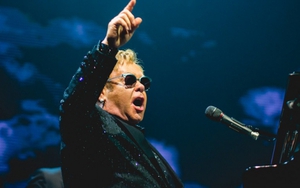 Elton John lên kế hoạch lưu diễn thế giới và ra mắt album mới