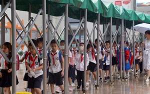 Thượng Hải sơ tán thêm hàng chục nghìn người tránh bão Chanthu