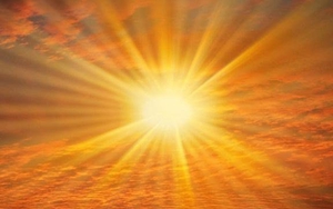 Chỉ số UV ở mức nguy cơ gây hại rất cao tại Trung Bộ và Nam Bộ