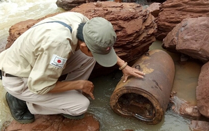 Quảng Bình di dời an toàn quả bom 'khủng' nặng hơn 3,3 tạ ở vùng biên giới