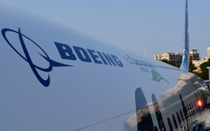 Boeing cảnh báo chấm dứt hợp đồng với nhân viên chưa tiêm phòng Covid-19