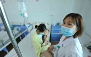 Phân biệt Covid-19 và sốt xuất huyết