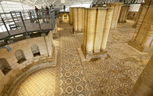 Palestine cho ra mắt bức tranh ghép khổng lồ tại lâu đài sa mạc Jericho