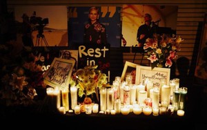 Nhiều lời kêu gọi cấm súng đạn trên phim trường