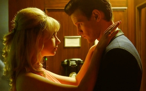 'Last Night In Soho' trình làng sau 1 năm trì hoãn: Phá tan ảo tưởng về một 'ngày xưa tươi đẹp'