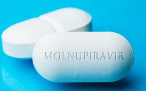 Thuốc molnupiravir làm giảm rõ rệt tải lượng virus ở bệnh nhân thể nhẹ và vừa
