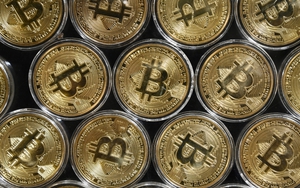 Đồng bitcoin lần đầu tiên lên mức 67.000 USD