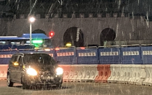 Tuyết rơi sớm tại thủ đô Seoul của Hàn Quốc