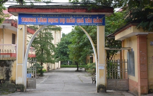 Đình chỉ sinh hoạt Đảng với Giám đốc Trung tâm dịch vụ bán đấu giá tài sản tỉnh Yên Bái