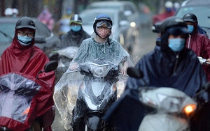 Cảnh báo mưa dông, lốc xoáy, gió giật mạnh trên nhiều vùng biển