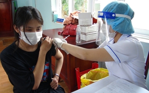 Ngày 4/12 ghi nhận 13.998 ca Covid-19 mới, một nửa số ca cộng đồng