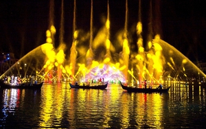 Show diễn nghệ thuật thực cảnh đa phương tiện trên mặt nước lớn nhất Việt Nam