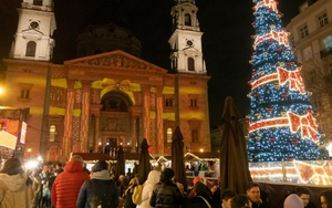 Không khí đón Giáng sinh trên khắp thế giới