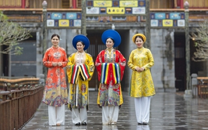 NTK Viết Bảo quảng bá áo dài Huế tại Năm du lịch quốc gia 2021