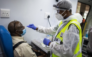 Dự báo làn sóng Covid-19 mới tại Nam Phi