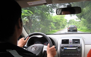 Kiến nghị lùi thời gian lắp thiết bị giám sát học viên trên xe học lái