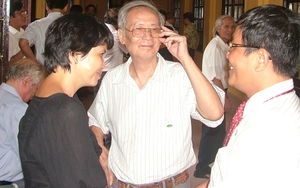 Trúc Thông và sông và gió cánh rừng xa…