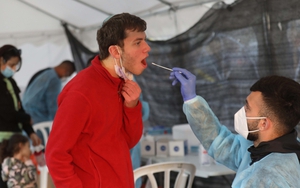 Israel muốn bãi bỏ thẻ xanh Covid-19