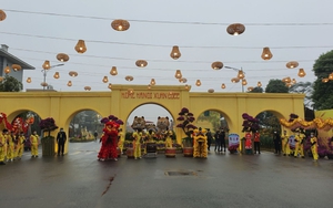 Khai mạc đường hoa Xuân Hà Nội chào đón Tết nguyên đán