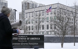 Đoàn nghị sĩ Mỹ tới Ukraine trong bối cảnh căng thẳng với Nga