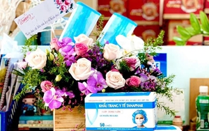 Góc nhìn 365: Hoa, khẩu trang và ngày 8/3