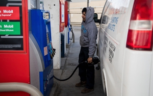 Thế giới tìm phương án đối phó với giá nhiên liệu tăng