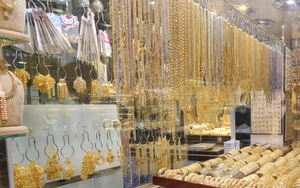 Giá vàng thế giới tăng gần 1% trong tuần qua