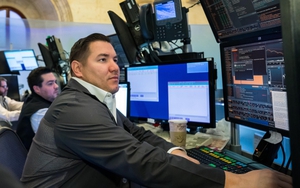 Chứng khoán thế giới phân hóa trong phiên 24/3