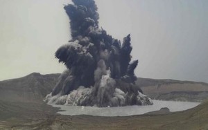 Philippines: Hàng nghìn người phải sơ tán vì núi lửa Taal phun trào