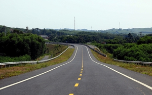 Sắp đưa cao tốc nối Huế - Đà Nẵng hơn 11.000 tỷ đồng vào khai thác