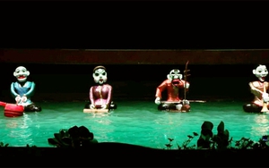 Múa rối 'Âm vang hồn quê' đón khách trong nước, quốc tế