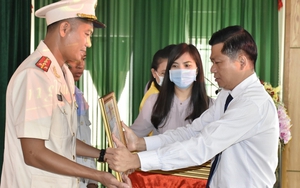 Chủ tịch nước tặng thưởng Huân chương Dũng cảm cho Đại úy Thái Ngô Hiếu