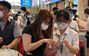 Sân bay Tân Sơn Nhất: Không kiểm tra kết quả xét nghiệm Covid-19 âm tính