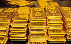 Giá vàng thế giới chứng kiến đà giảm trong tháng 4/2022