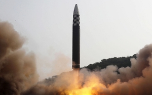 Triều Tiên phóng 3 tên lửa đạn đạo