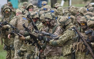 Ukraine ban bố sắc lệnh tổng động viên, OSCE quyết định sơ tán toàn bộ nhân viên