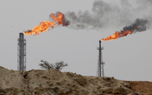 Giá dầu thế giới chốt phiên 7/6 tăng trước báo cáo dự trữ nhiên liệu của Mỹ