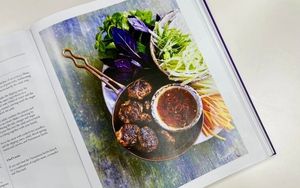 Bún chả được lưu danh trong cẩm nang ẩm thực mừng Đại lễ Bạch kim của Nữ hoàng Anh