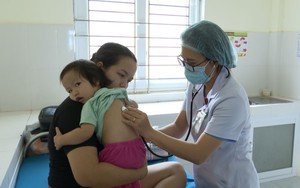 Quá tải bệnh viện, thiếu thuốc điều trị sốt xuất huyết ở TP HCM