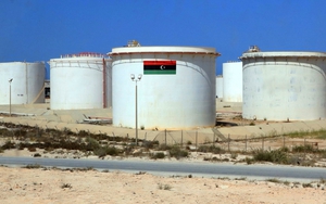 Cảnh báo giá dầu toàn cầu có thể tăng tới 40%