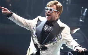 Elton John - huyền thoại trong chuỗi ngày chia tay