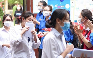 Chào tuần mới: Phút giây lặng lẽ mong chờ