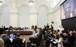 Các nước phương Tây cam kết viện trợ thêm 1,5 tỷ euro cho Ukraine