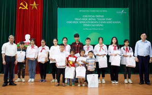Trao Học bổng Thâm Tâm cho học sinh có hoàn cảnh khó khăn tại tỉnh Cao Bằng