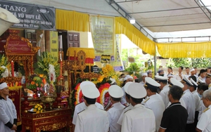 Vĩnh biệt Anh hùng Lực lượng vũ trang nhân dân, Đại tá Vũ Huy Lễ, người chỉ huy tàu HQ-505 bảo vệ Trường Sa