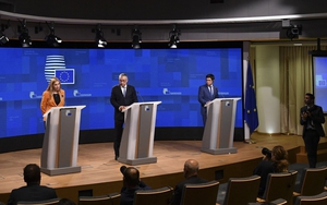 Châu Âu họp bất thường tìm giải pháp cấp bách để giảm giá năng lượng