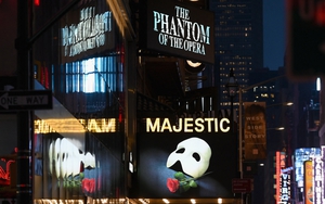 Broadway khép lại vở nhạc kịch kinh điển 'Bóng ma trong nhà hát'
