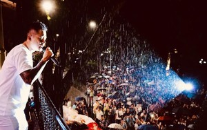 Chào tuần mới: Khi 'show ban công' trở lại